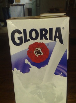 Lait Gloria en brique