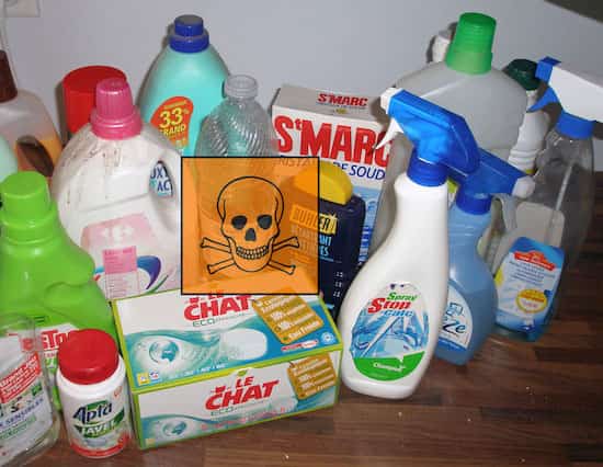 Liste produits toxiques dans les produits ménagers